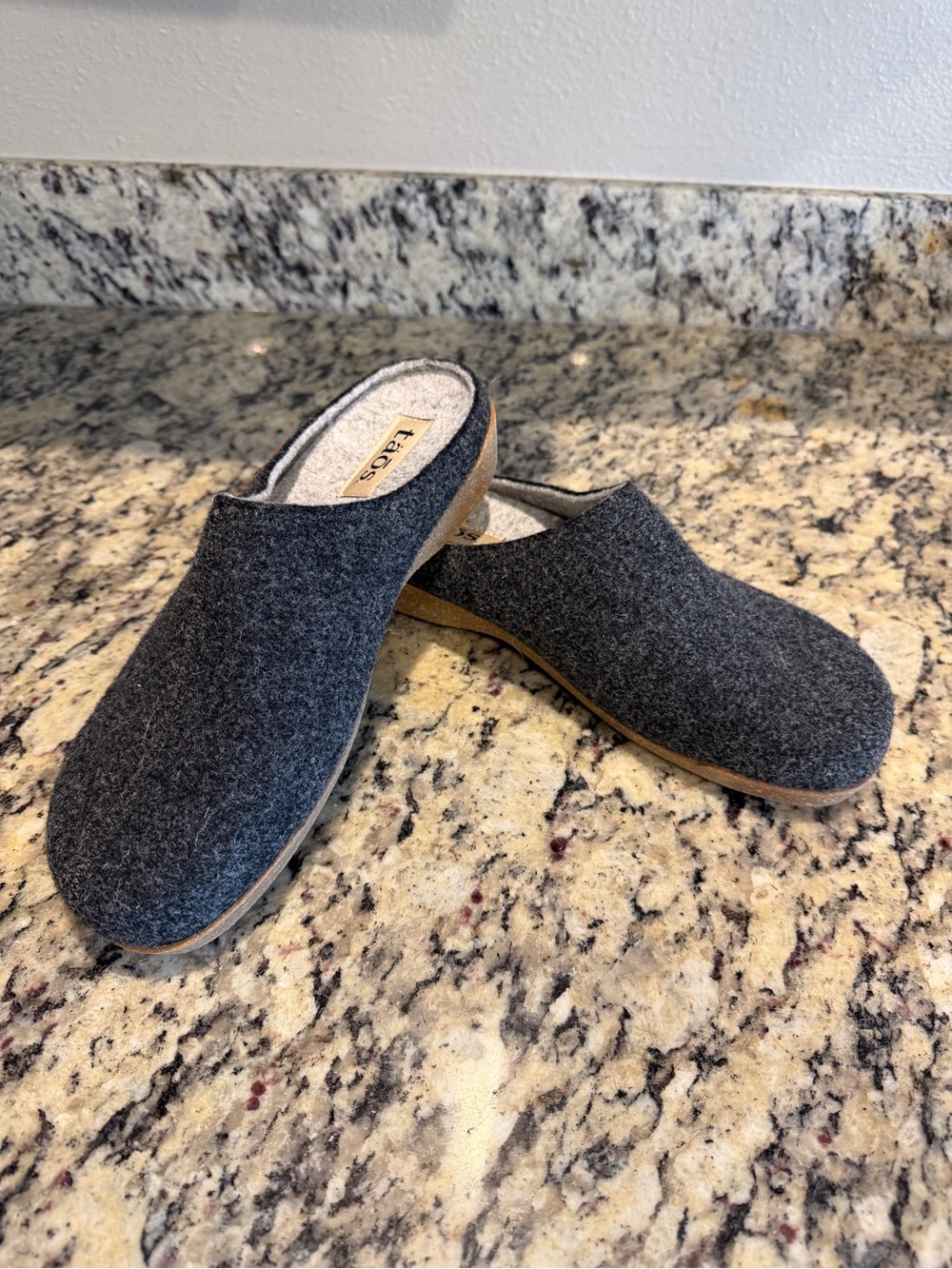 Taos Woolly Charcoal Grey Wool Clogs EUR 41
